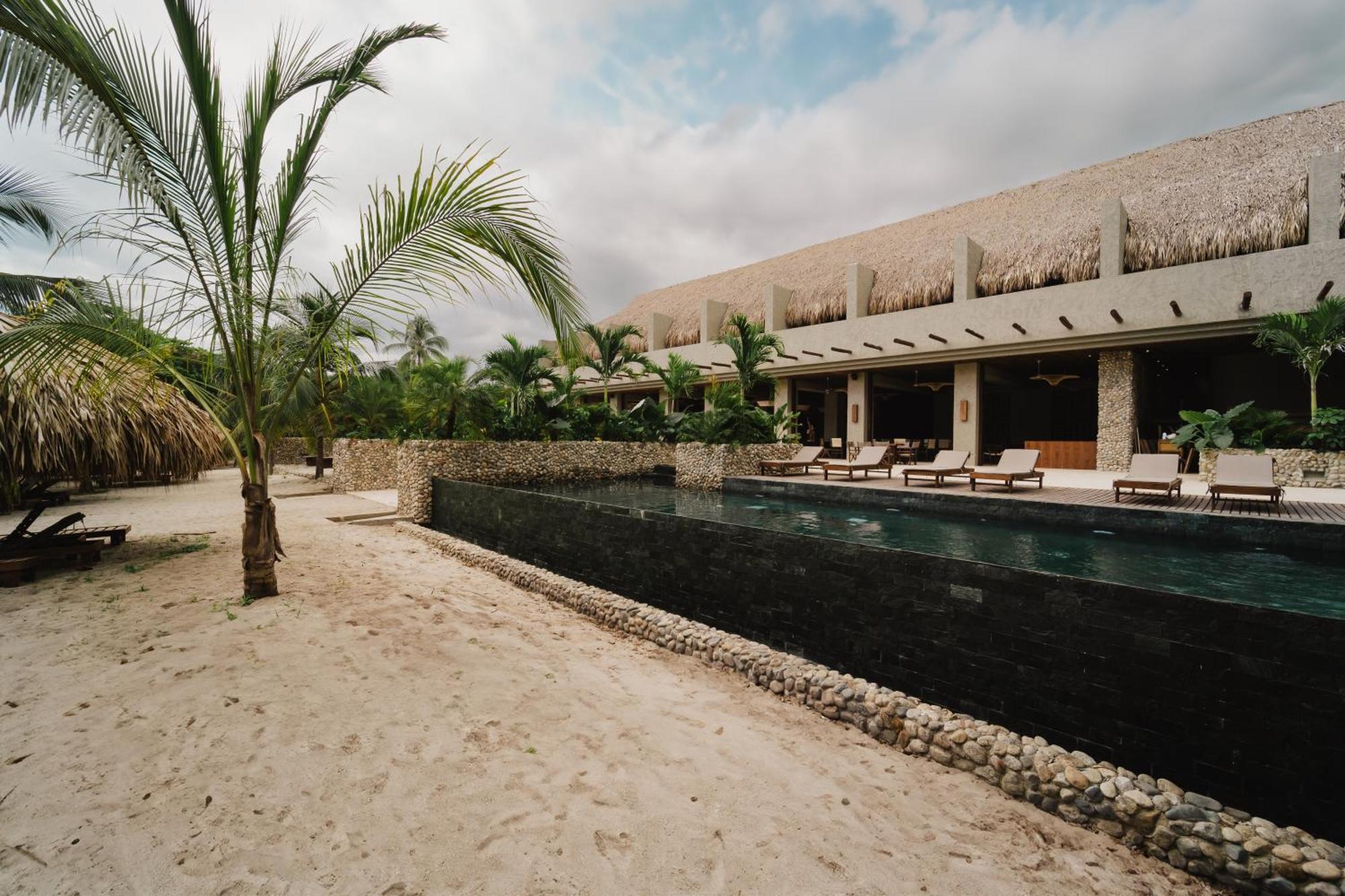 Naio Hotel Y Villas Palomino Exterior photo