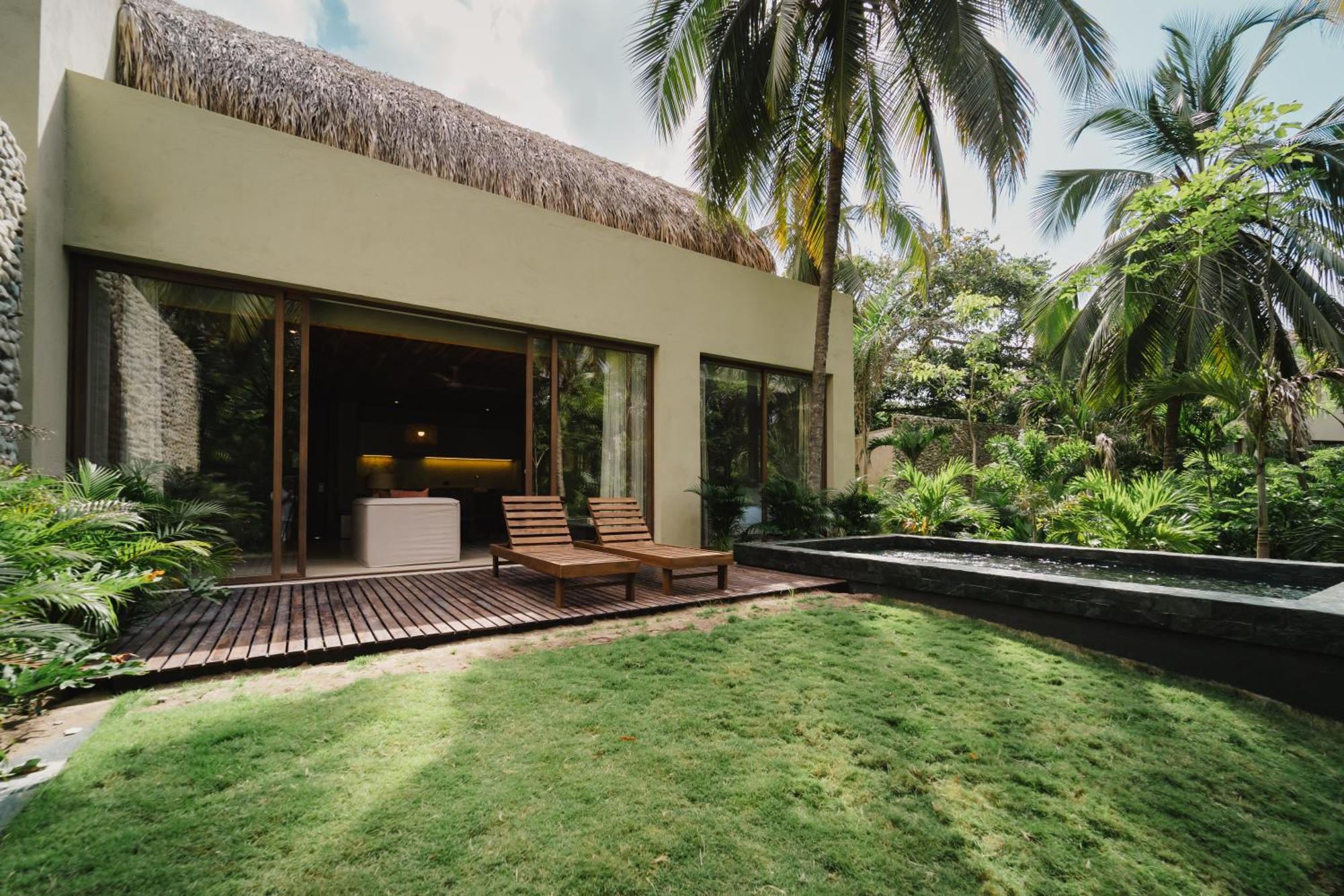 Naio Hotel Y Villas Palomino Exterior photo